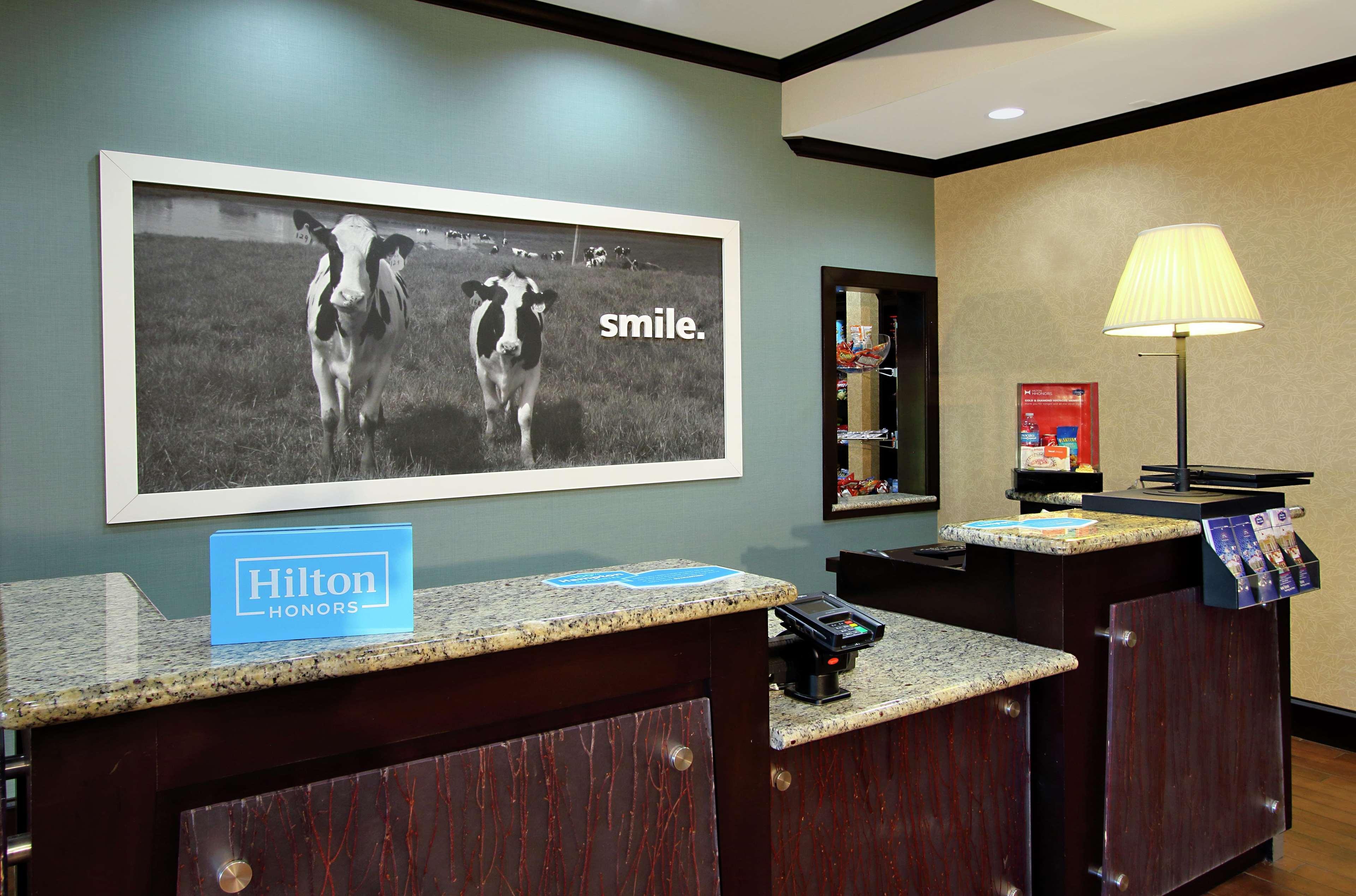 Hampton Inn&Suites Buffalo Exterior foto